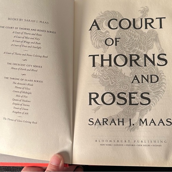 sarah j maas a court of thorns and roses 2015 Hardcover 4th Edition - Picture 6 of 7